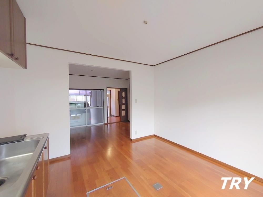 �y���ԁE���r���O�z�@