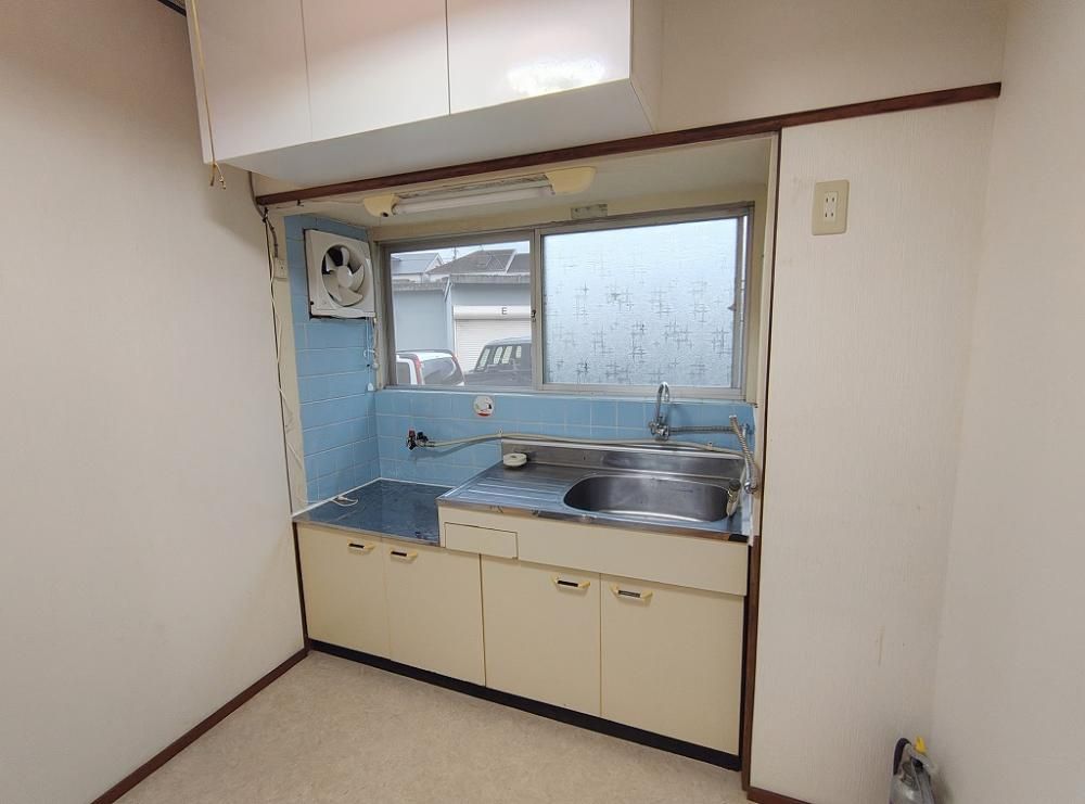 �y�L�b�`���z�@