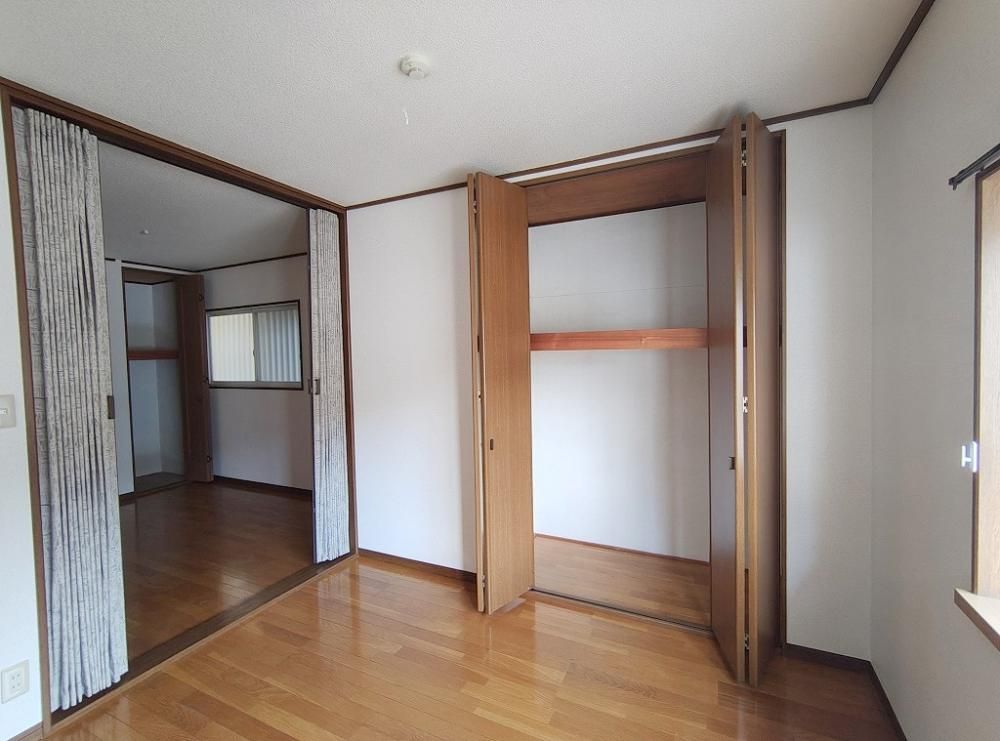 �Q�K�m���V�����[