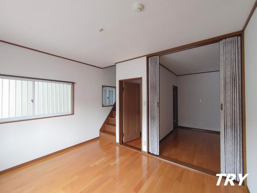 �m���V��