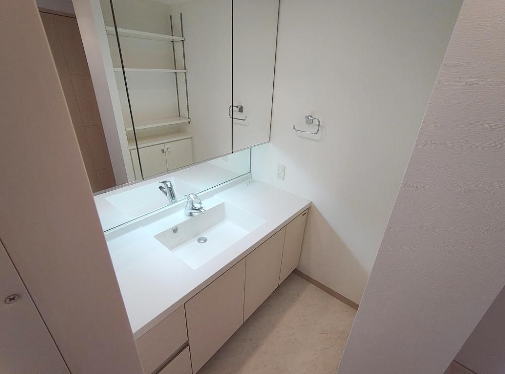 �y���ʏ��z�@