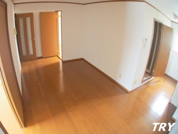 �y���ԁE���r���O�z�@