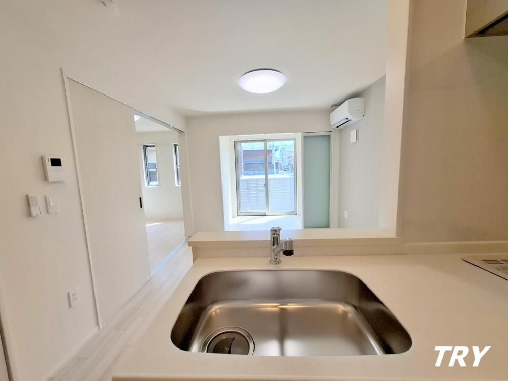 �y�L�b�`���z�@