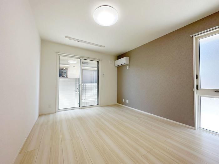 �y���ԁE���r���O�z�@