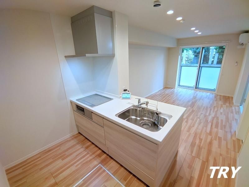 �y�L�b�`���z�@