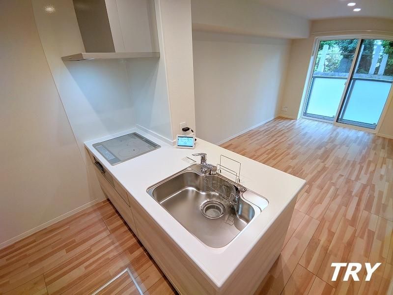 �y�L�b�`���z�@