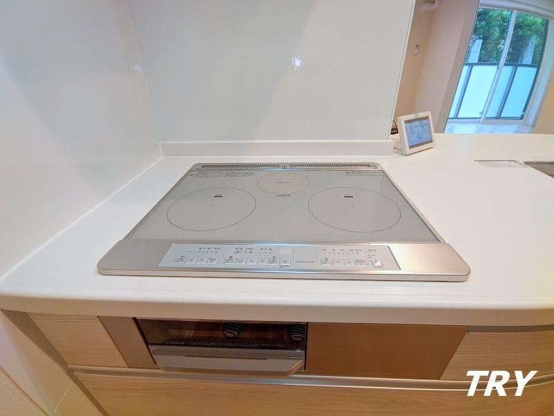 �y�L�b�`���z�@