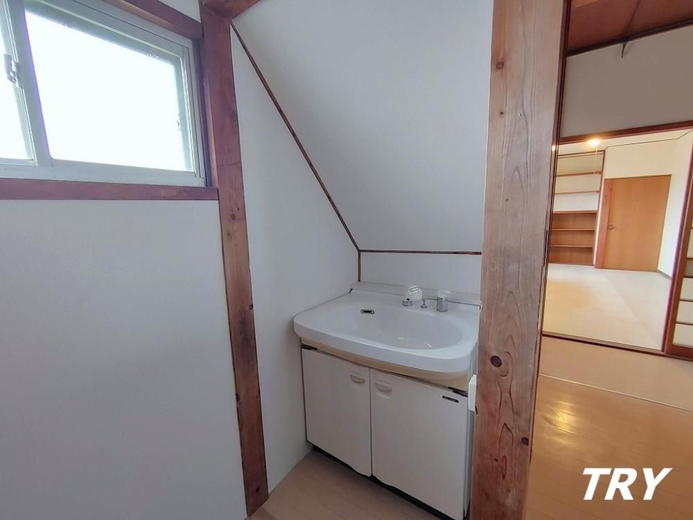 �y���ʏ��z�@