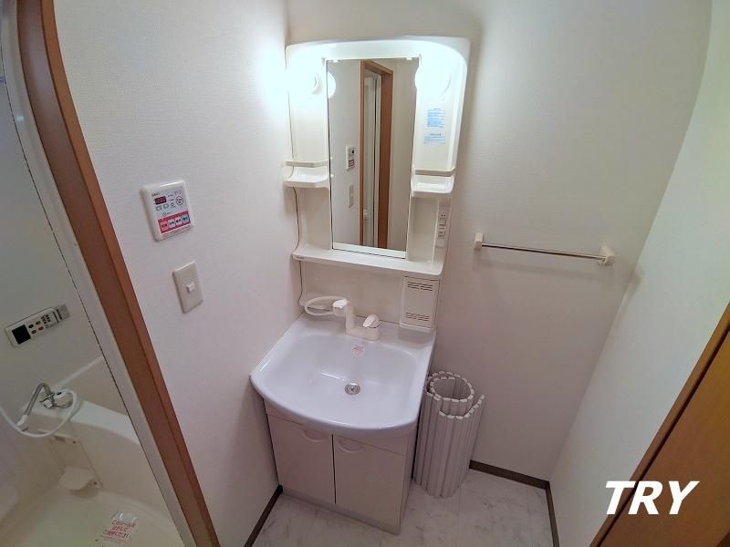 �y���ʏ��z�@