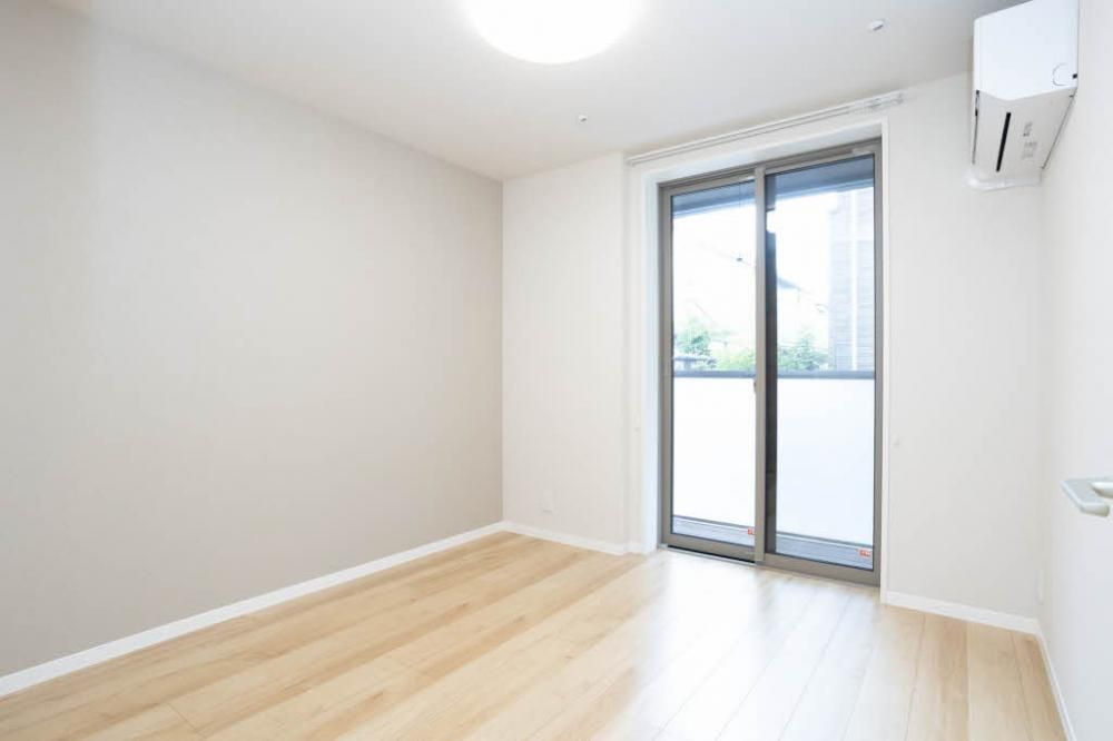 �y���̑������E�X�y�[�X�z�@