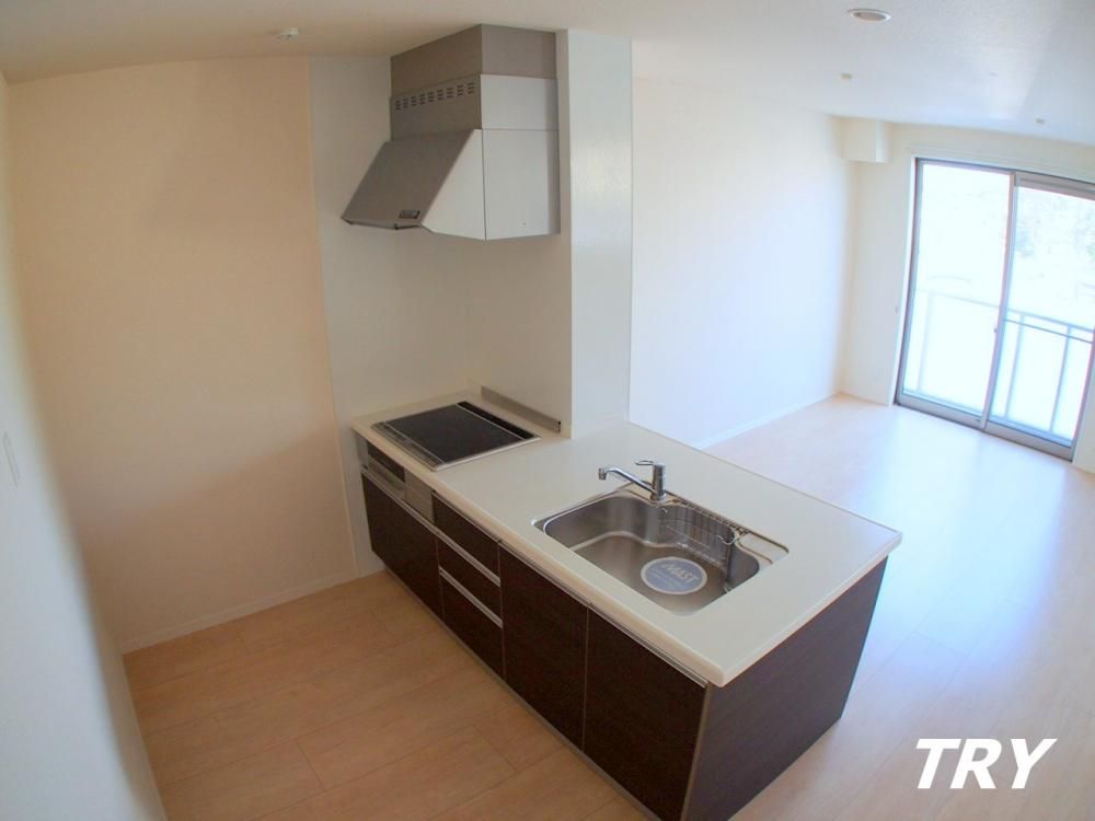 �y�L�b�`���z�@