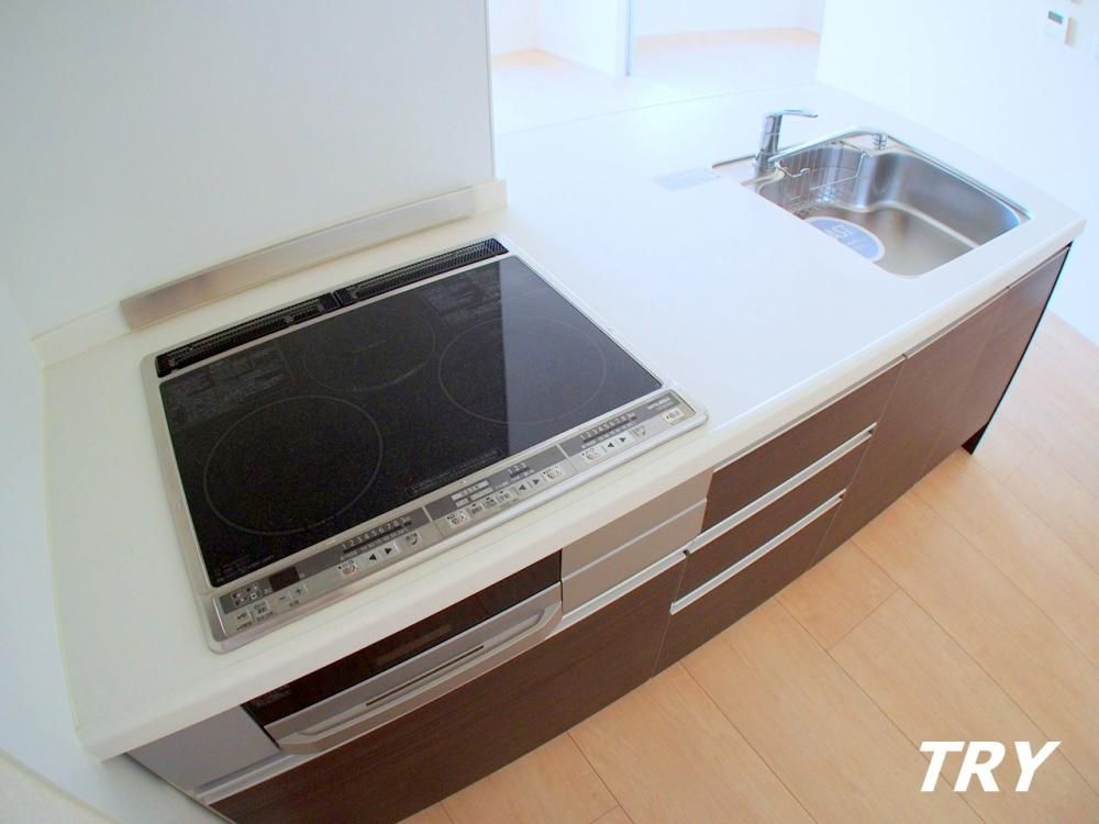 �y�L�b�`���z�@