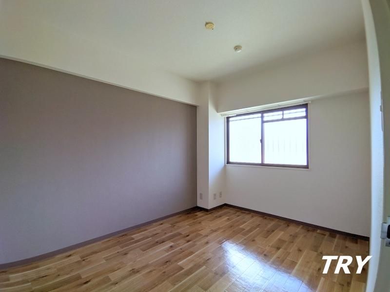 �y�Q���z�@