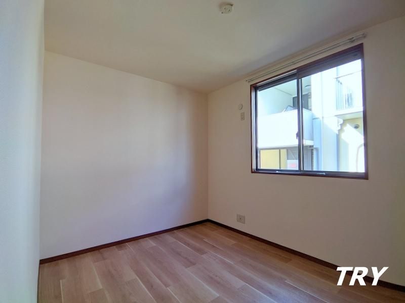 �y�Q���z�@