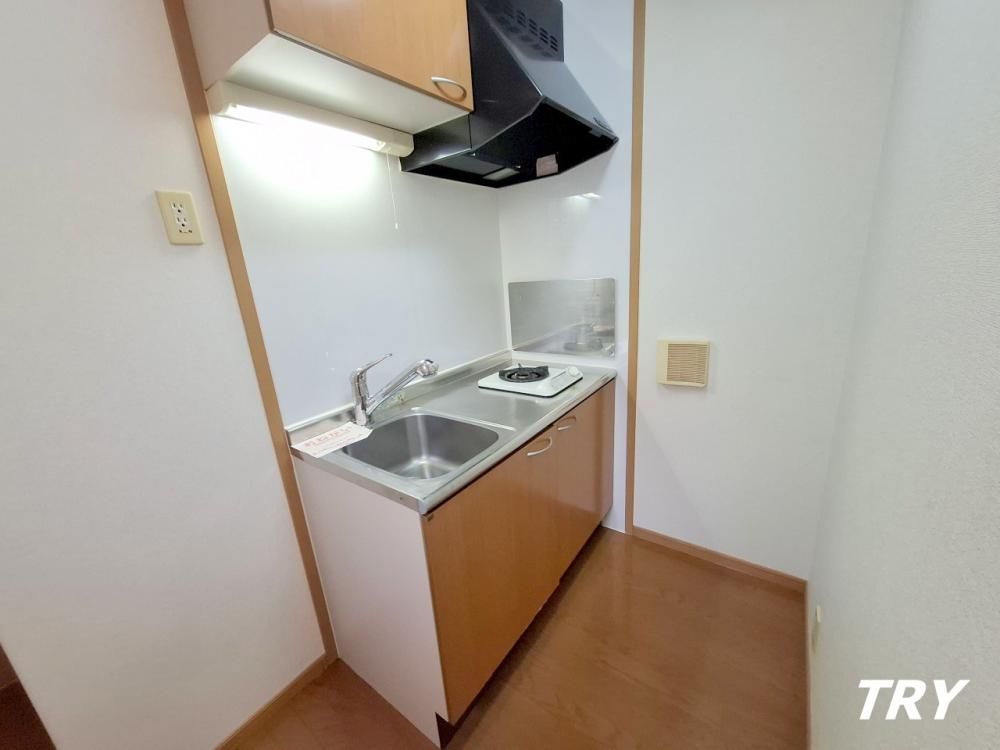 �y�L�b�`���z�@