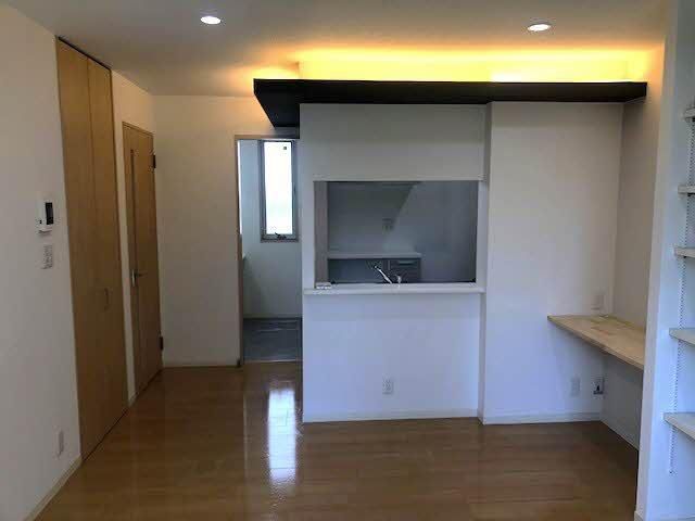 �y�����E���r���O�z�@