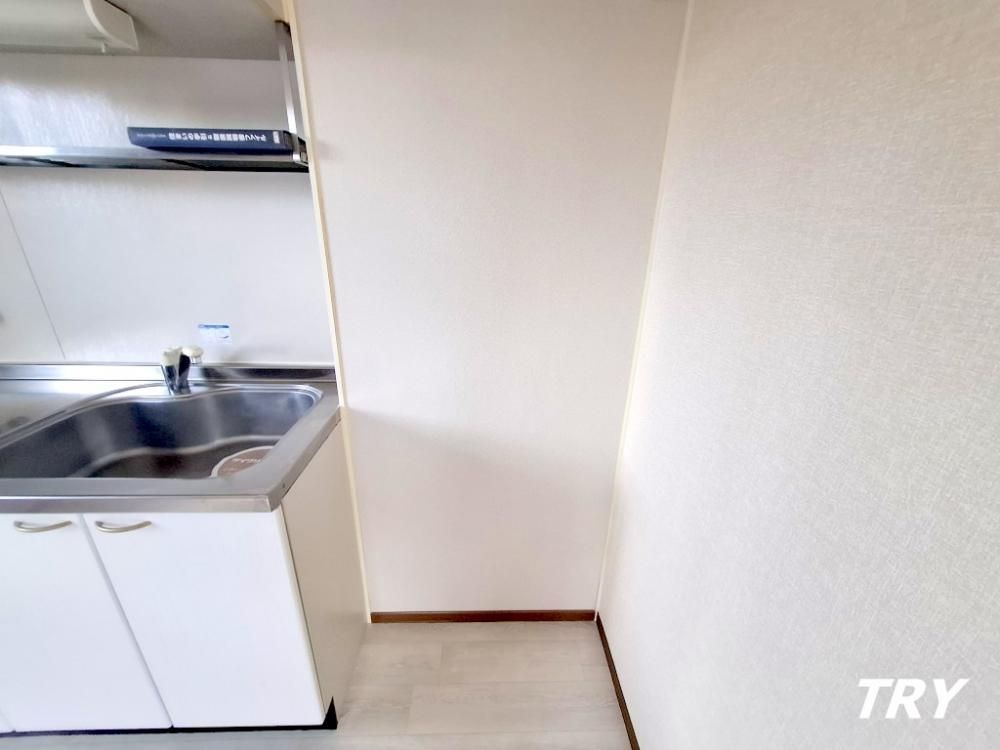 �y�L�b�`���z�@