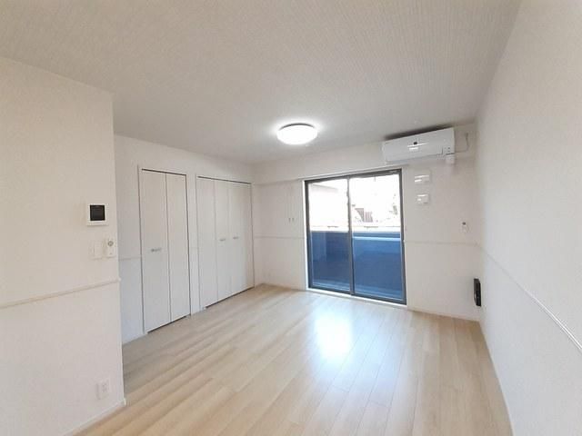 �y���ԁE���r���O�z�@