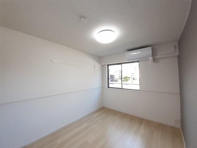 �y���̑������E�X�y�[�X�z�@