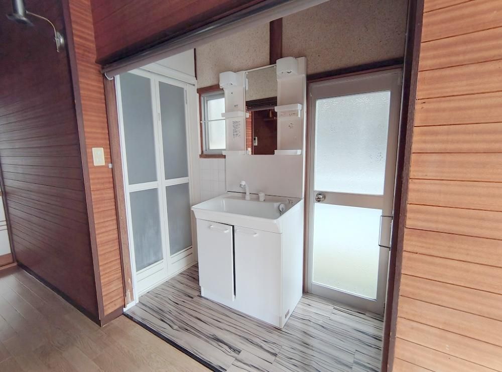 �y���ʏ��z�@