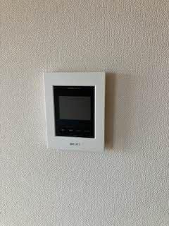 �y�Z�L�����e�B�z�@