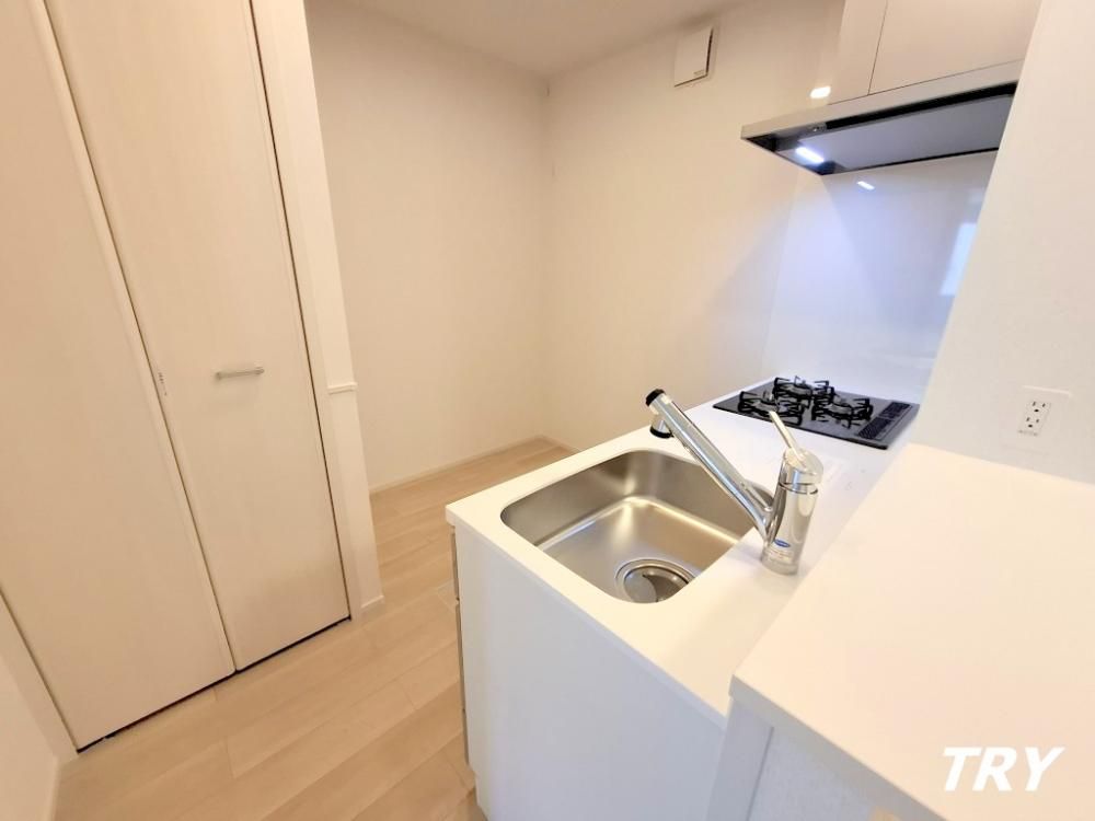 �y�L�b�`���z�@