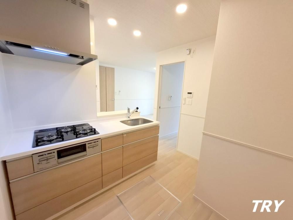 �y�L�b�`���z�@