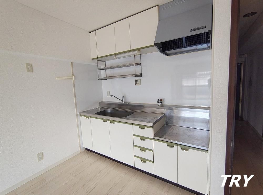 �y�L�b�`���z�@