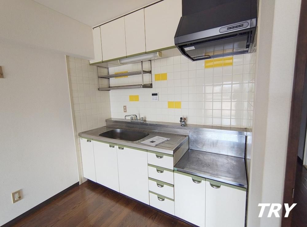 �y���ԁE���r���O�z�@