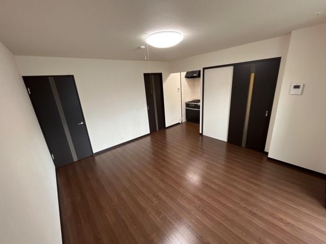 �y���ԁE���r���O�z�@