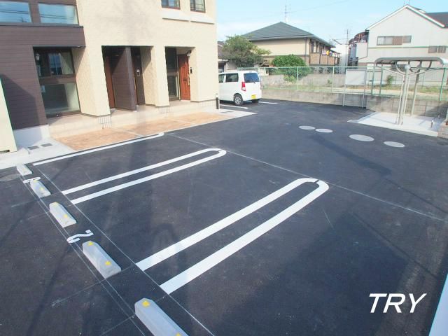 yԏz@