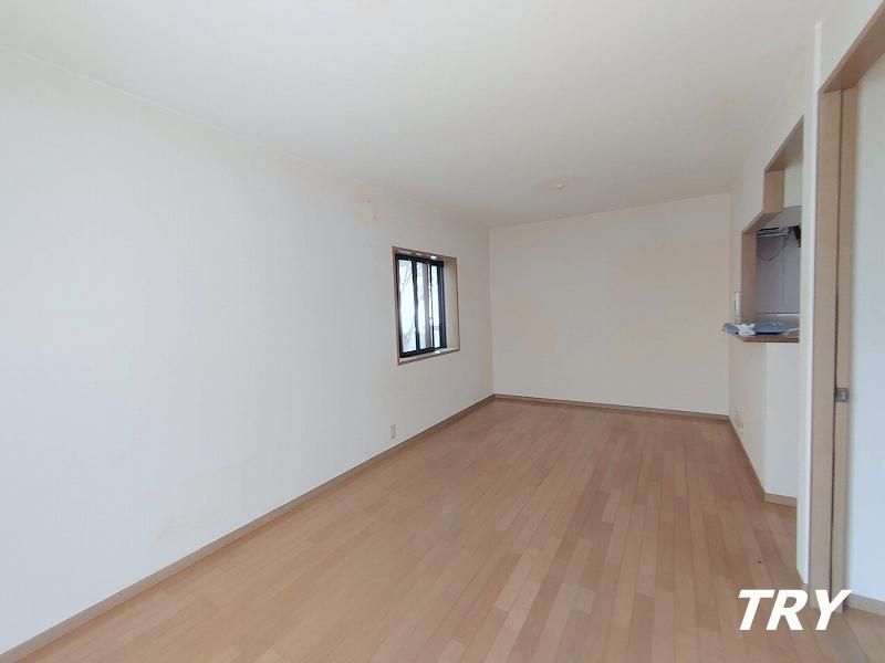 �y�����E���r���O�z�@