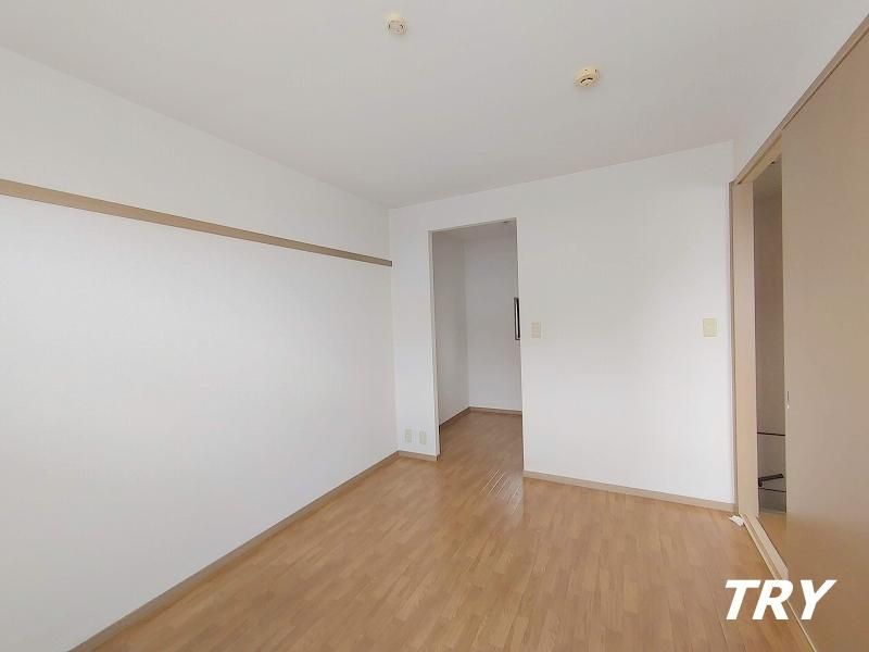 �y�Q���z�@