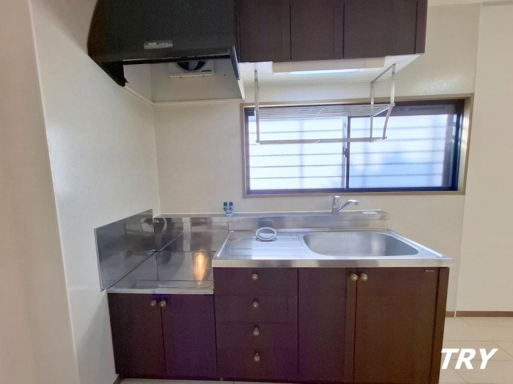 �y�L�b�`���z�@