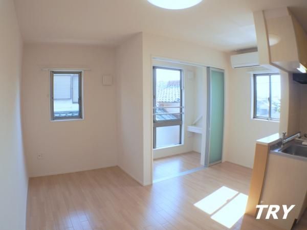 �y���ԁE���r���O�z�@