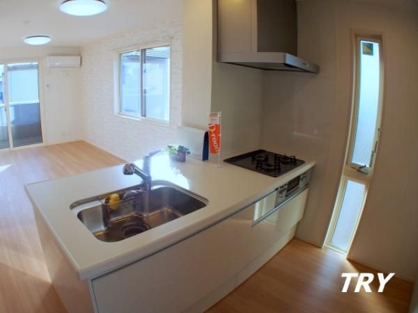 �y�L�b�`���z�@