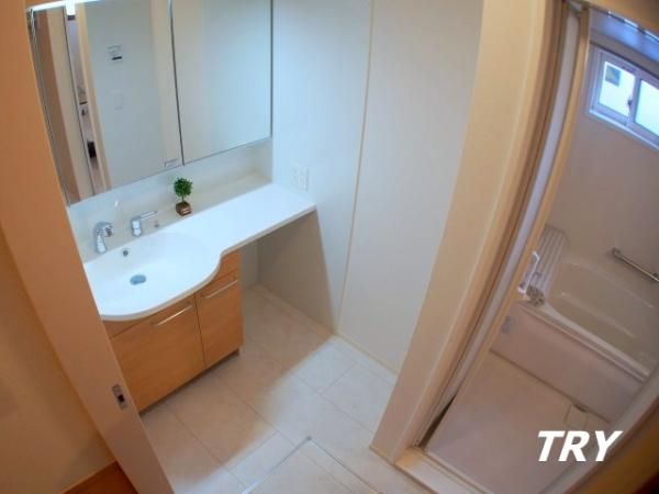 �y���ʏ��z�@