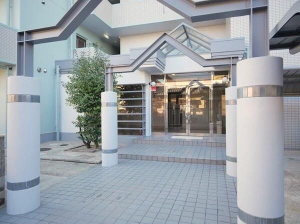 �y�G���g�����X�z�@