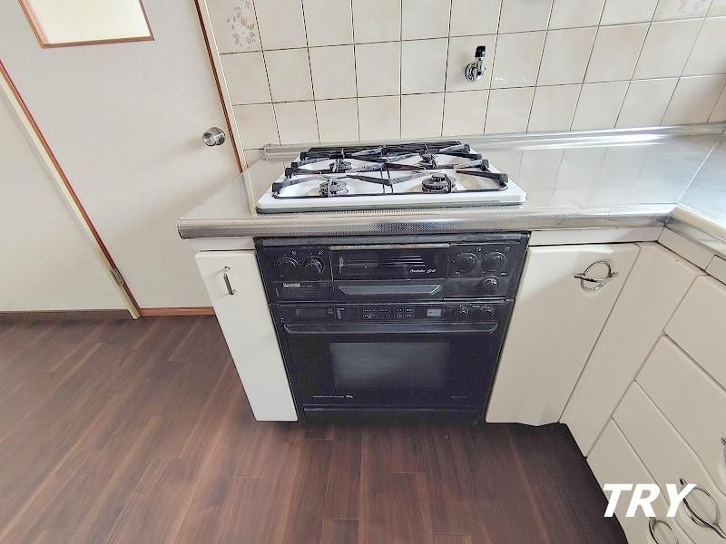 �y�L�b�`���z�@