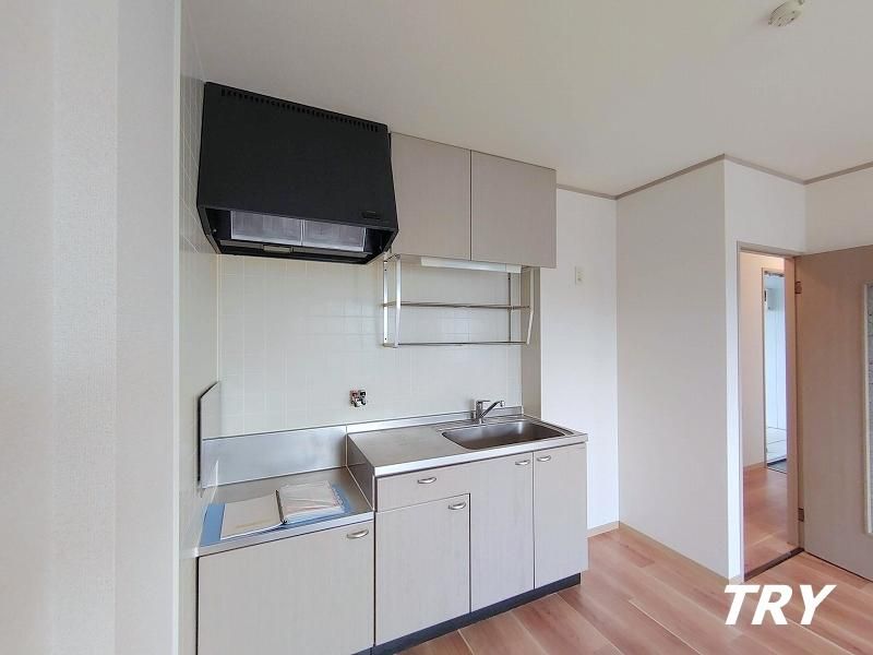 �y�L�b�`���z�@