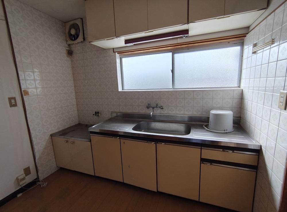 �y�L�b�`���z�@