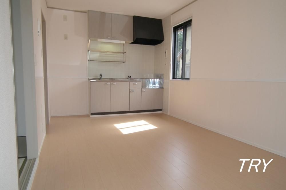 �y���ԁE���r���O�z�@