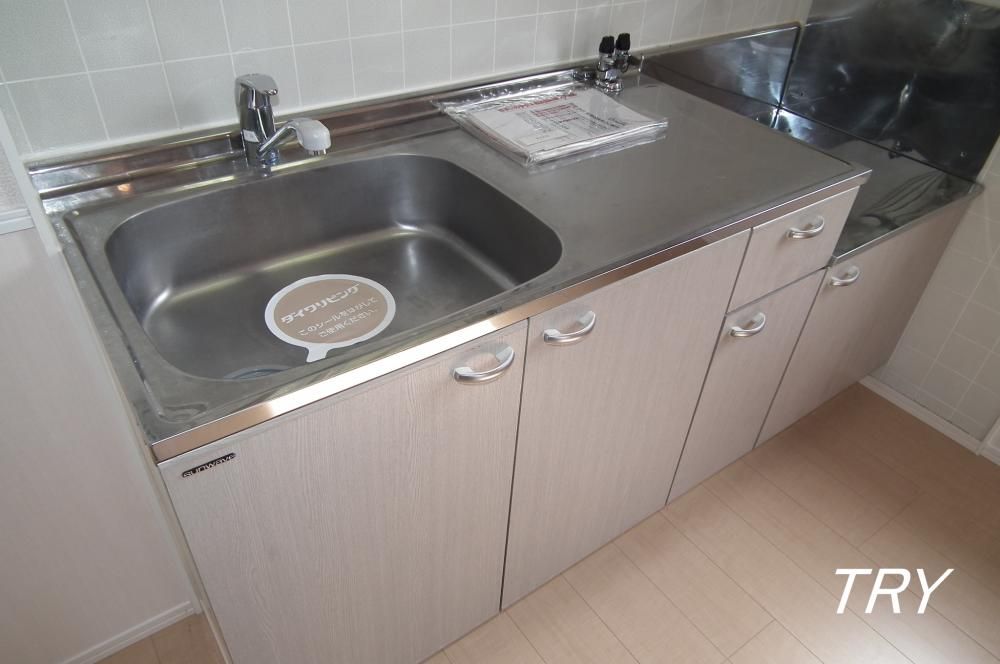 �y�L�b�`���z�@