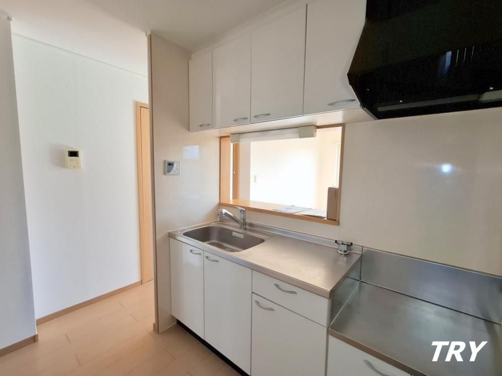 �y�L�b�`���z�@