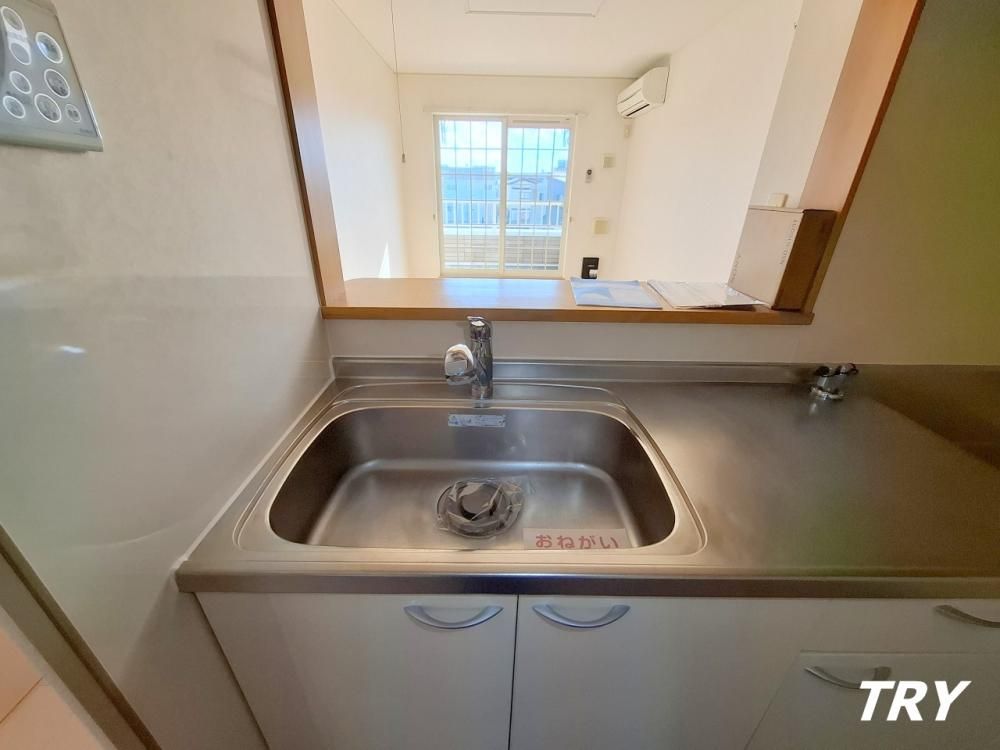 �y�L�b�`���z�@