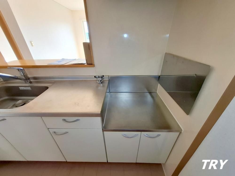 �y�L�b�`���z�@