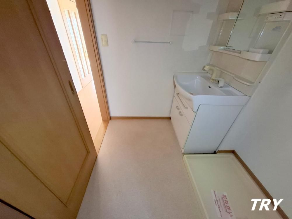 �y���ʏ��z�@