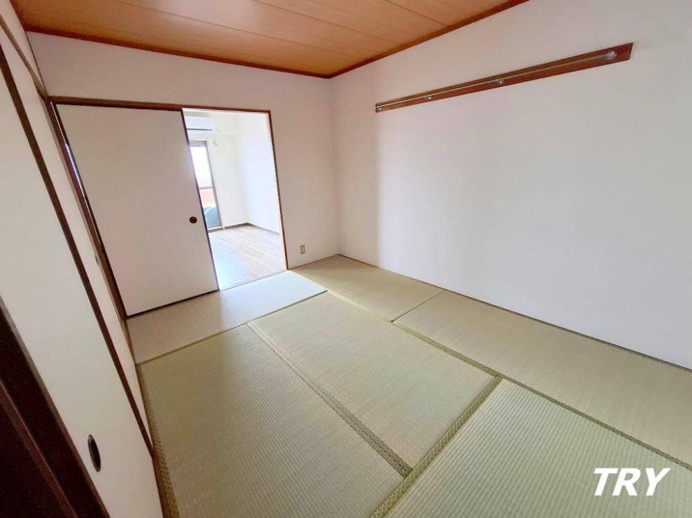 �y�Q���z�@