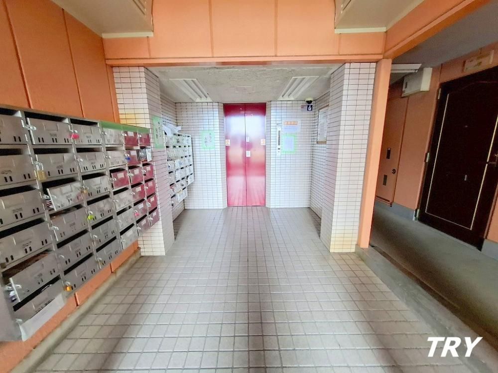 �y�G���g�����X�z�@