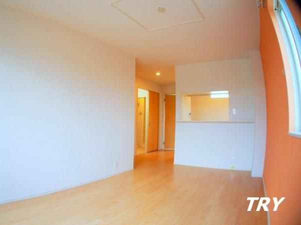 �y�����E���r���O�z�@